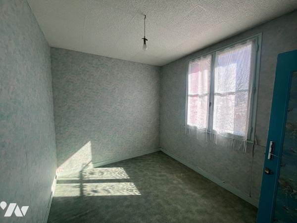 A VENDRE -Maison Le Puy Notre Dame