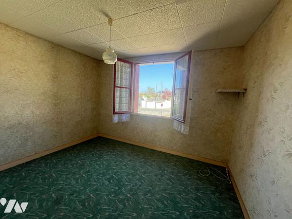 A VENDRE -Maison Le Puy Notre Dame