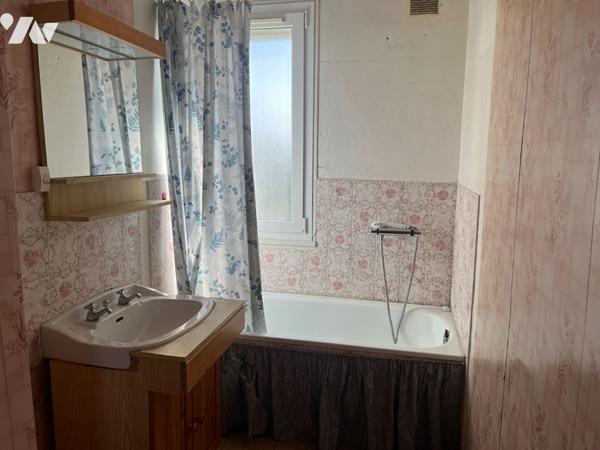 A VENDRE -Maison Le Puy Notre Dame