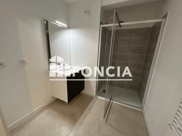Location Appartement 3 pièces 58.3 m² - DIALOGUE - C04 - 29 AVENUE DU CHAMP DE MARS La Rochelle 17000