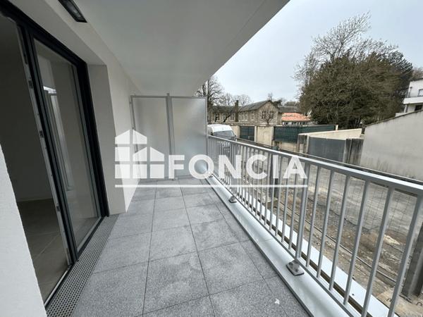 Location Appartement 3 pièces 58.3 m² - DIALOGUE - C04 - 29 AVENUE DU CHAMP DE MARS La Rochelle 17000