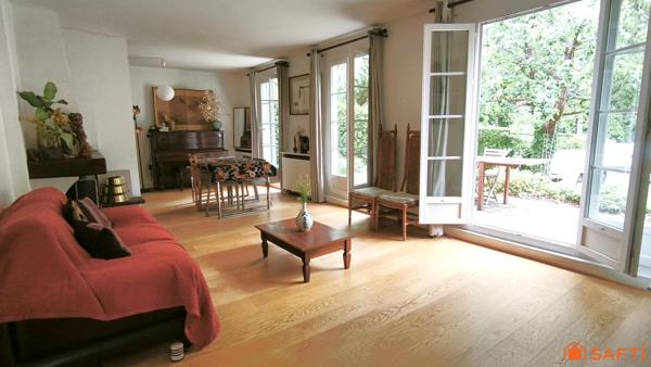 Une maison discrète qui cache un joli privilège