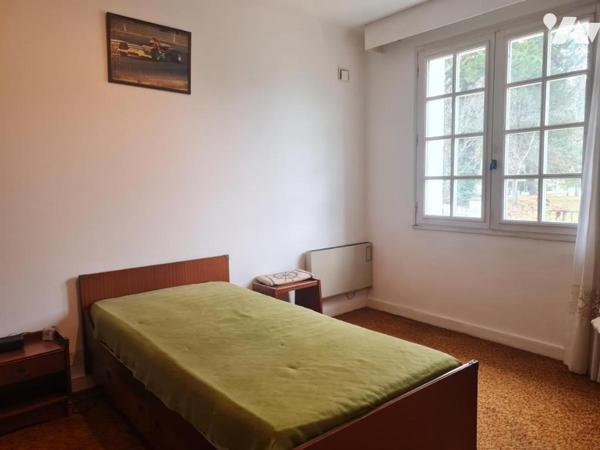 SAINTE-LUCE-SUR-LOIRE - Maison de 1979 avec 3 chambres, garage et jardin