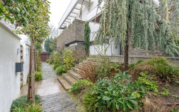 Maison à vendre    7 pièces • 454 m2 La Varenne - Saint-Maur-des-Fossés