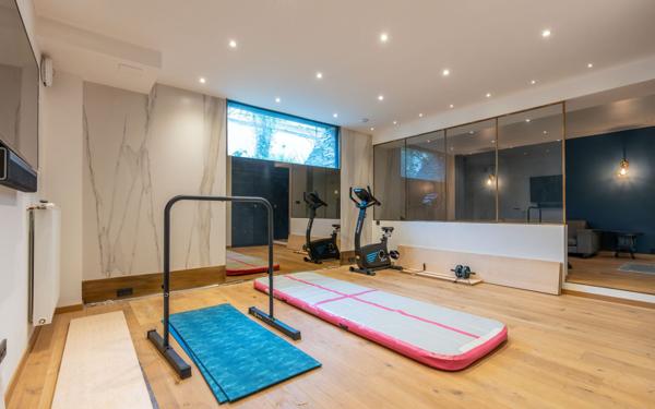 Maison à vendre    7 pièces • 454 m2 La Varenne - Saint-Maur-des-Fossés