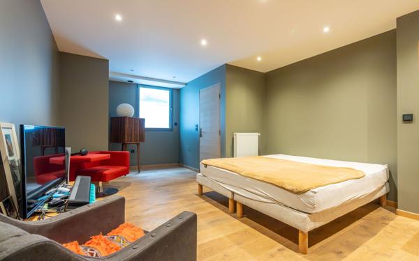 Maison à vendre    7 pièces • 454 m2 La Varenne - Saint-Maur-des-Fossés