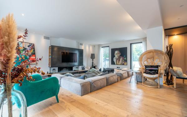 Maison à vendre    7 pièces • 454 m2 La Varenne - Saint-Maur-des-Fossés