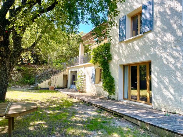 Superbe propriété au coeur de la nature