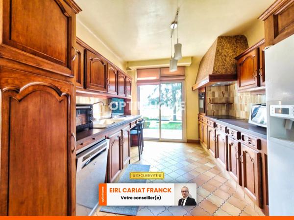 IMMEUBLE DE 221 M² AVEC ZONE COMMERCIAL DE 76 M², L’ENSEMBLE SUR 457 M² DE TERRAIN CLOS