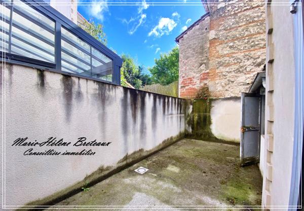 Maison à vendre 6 pièces AGEN (47)Quartier Palissy / Tour Victor Hugo, cours extérieur, cave