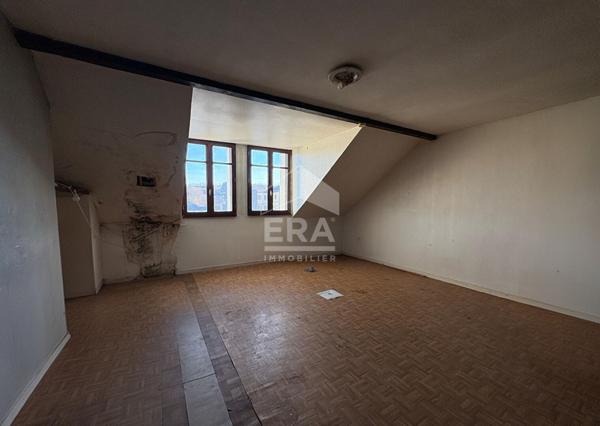 Immeuble au centre de Bagnères de Bigorre.