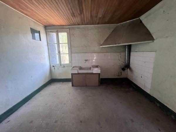 Maison 35 000 € Capdenac 8 p 195 m² DPE