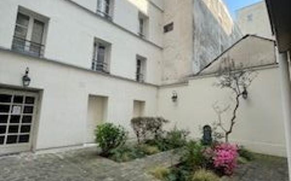 Appartement à vendre    2 pièces • 26,82 m2 Paris 11