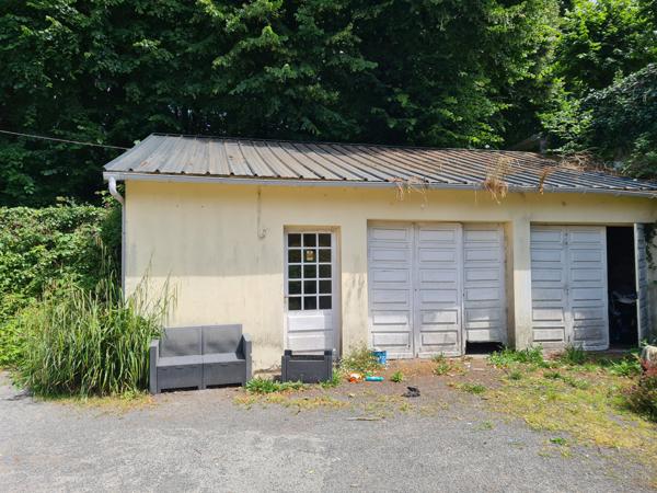 Boqueho (22170) Grande maison familiale avec 5 chambres, sous-sol total, terrain de 1 500 m² et double garage – Idéale pour le