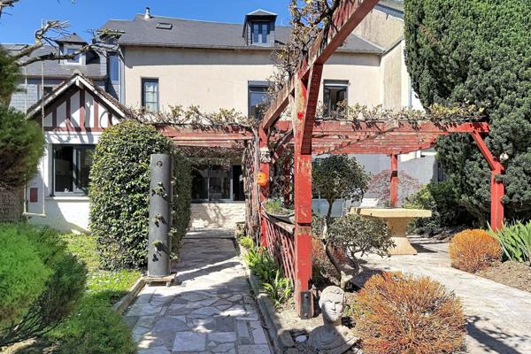Centre-ville - Maison 190m2 - 5 chambres - Jardin