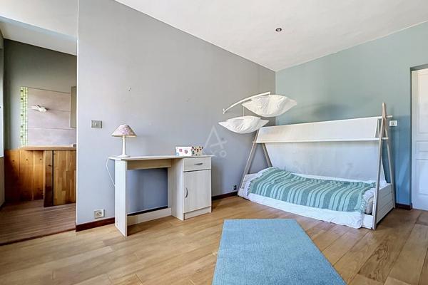 Centre-ville - Maison 190m2 - 5 chambres - Jardin