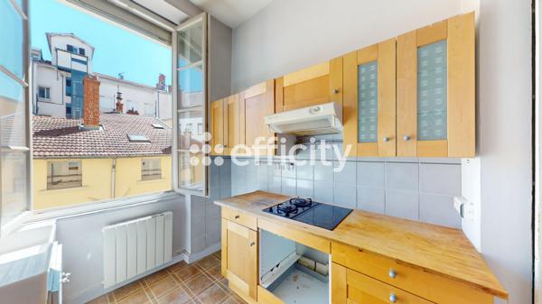 Appartement
         2 pièces
        - 40 m² 206 000 € *