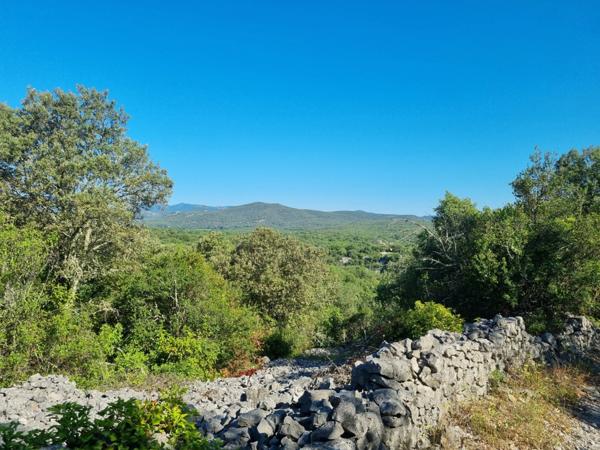 Terrain à vendre avec bâti en pierre SAUVE (30)