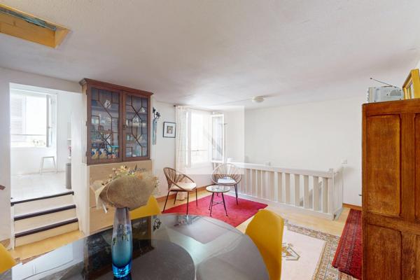 Maison de ville 86 m² avec cour Sud, centre historique de La Rochelle
