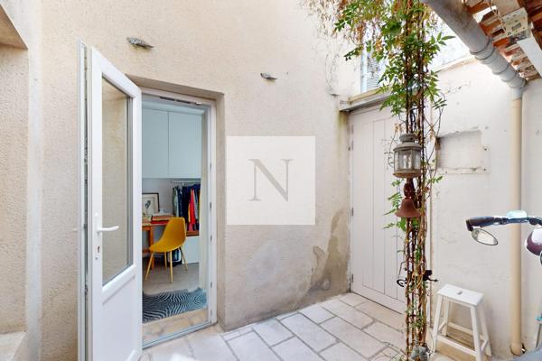 Maison de ville 86 m² avec cour Sud, centre historique de La Rochelle