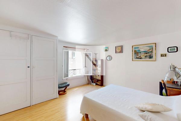 Maison de ville 86 m² avec cour Sud, centre historique de La Rochelle