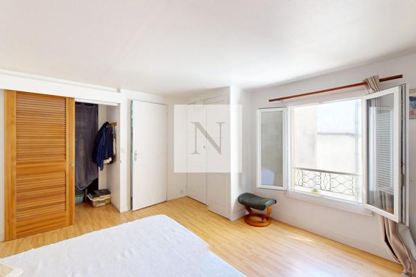 Maison de ville 86 m² avec cour Sud, centre historique de La Rochelle