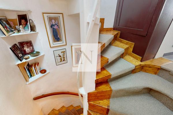 Maison de ville 86 m² avec cour Sud, centre historique de La Rochelle