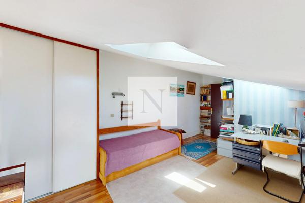 Maison de ville 86 m² avec cour Sud, centre historique de La Rochelle