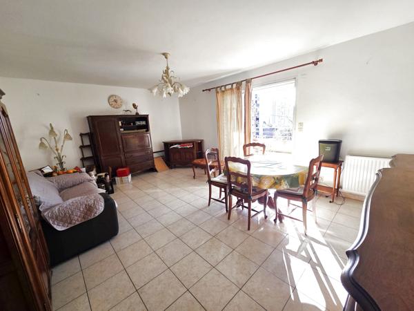 Marseille (13015) Grand appartement avec terrasse à acheter à Marseille 15