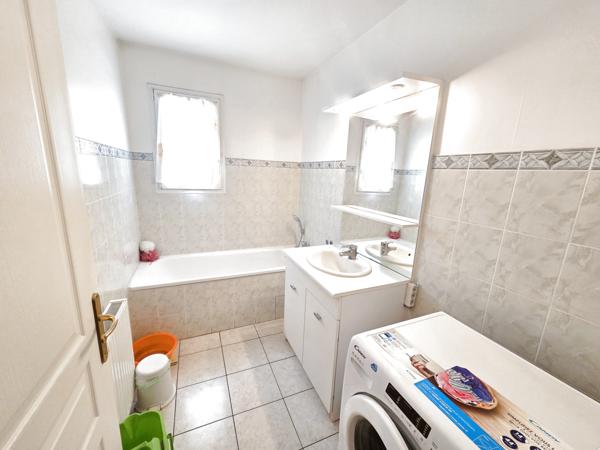 Marseille (13015) Grand appartement avec terrasse à acheter à Marseille 15