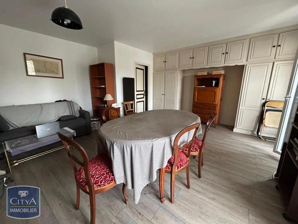 Appartement à louer 1 pièce 37.2m²