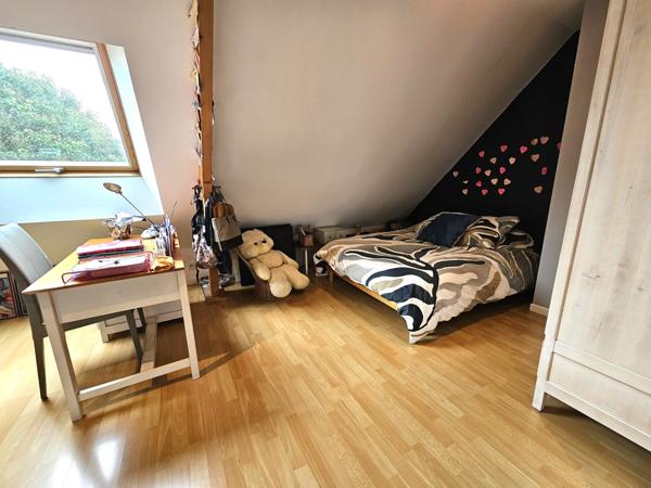 Maison 174m², 4 chambres, 2 bureaux et un sous-sol