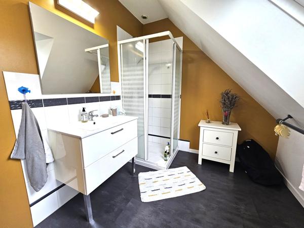 Maison 174m², 4 chambres, 2 bureaux et un sous-sol