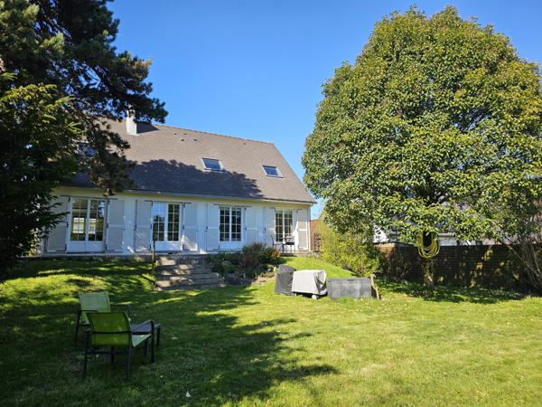 Maison 174m², 4 chambres, 2 bureaux et un sous-sol