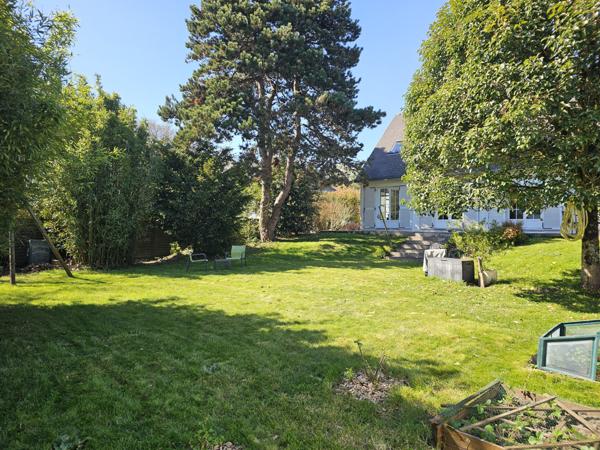 Maison 174m², 4 chambres, 2 bureaux et un sous-sol