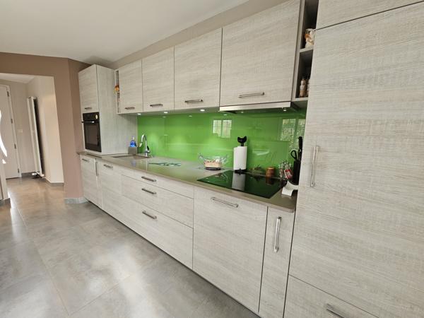 Maison 174m², 4 chambres, 2 bureaux et un sous-sol