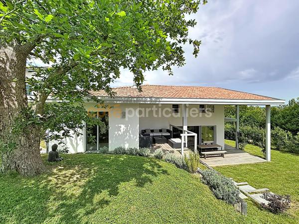 Vente
                Maison170 m² - 7 Pièces -
                    ARBONNE (64210)