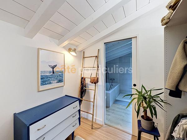 Vente
                Maison170 m² - 7 Pièces -
                    ARBONNE (64210)