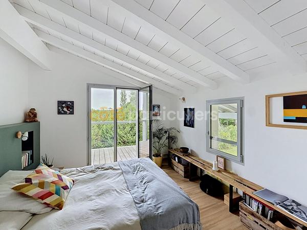 Vente
                Maison170 m² - 7 Pièces -
                    ARBONNE (64210)