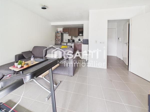 Très bel appartement avec terrasse.