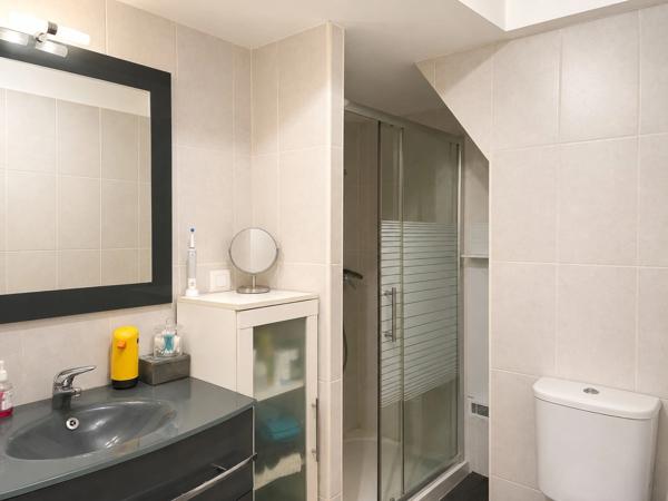 Maison de village T3 louée – Idéal investisseur – Jardin non attenant 185 m²