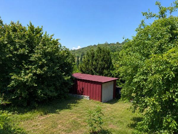 Maison de village T3 louée – Idéal investisseur – Jardin non attenant 185 m²