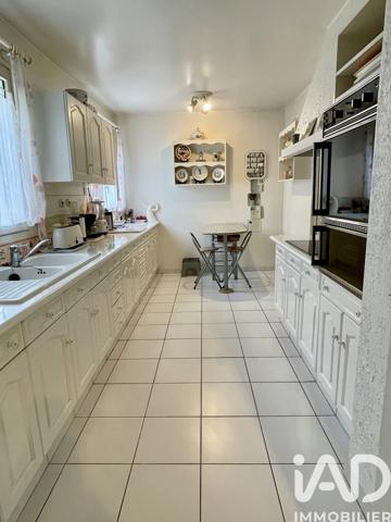 Maison à vendre 6 pièces 129 m² Soisy-sur-Seine