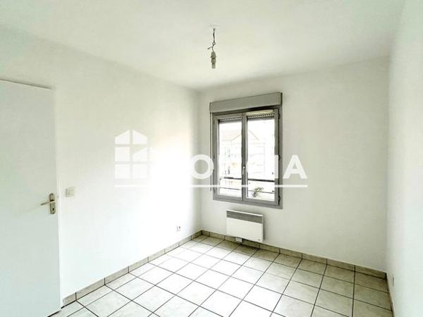 Location Appartement 2 pièces 35.5 m² - 8 BIS RUE HUGUES GUERIN Lyon 69008