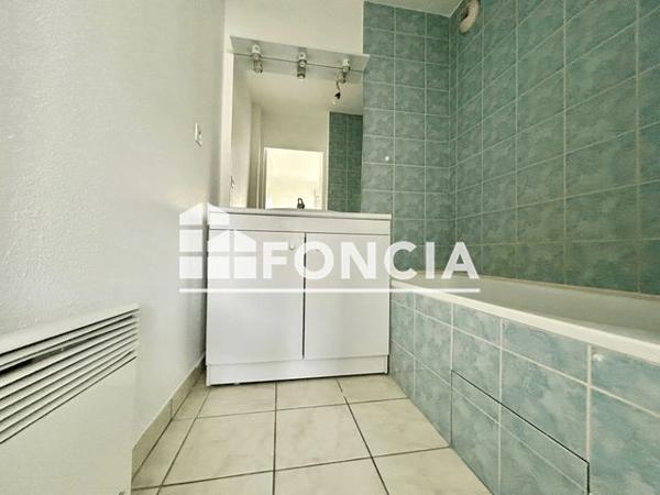 Location Appartement 2 pièces 35.5 m² - 8 BIS RUE HUGUES GUERIN Lyon 69008