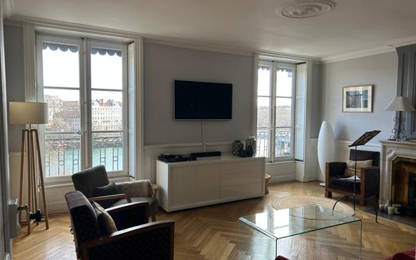 Appartement à vendre    6 pièces • 182,20 m2 Lyon 4