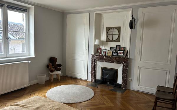 Appartement à vendre    6 pièces • 182,20 m2 Lyon 4