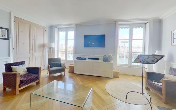 Appartement à vendre    6 pièces • 182,20 m2 Lyon 4