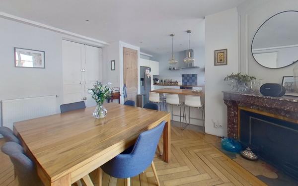 Appartement à vendre    6 pièces • 182,20 m2 Lyon 4