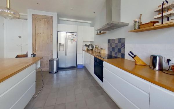 Appartement à vendre    6 pièces • 182,20 m2 Lyon 4